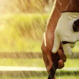 ゴルフの練習は雨の日でもできる！雨天対策4つのポイント